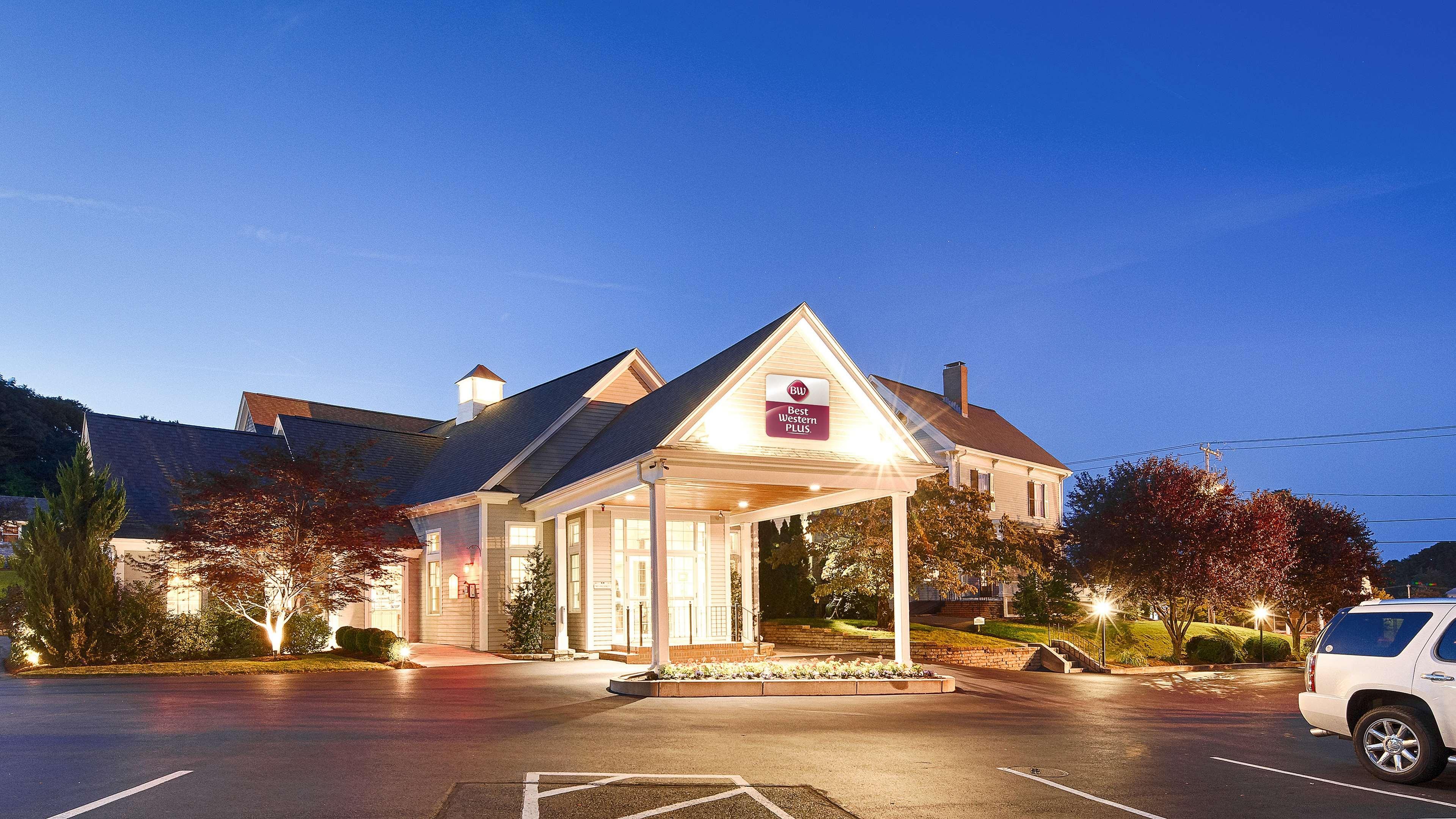 Best Western Plus Cold Spring Plymouth Eksteriør billede